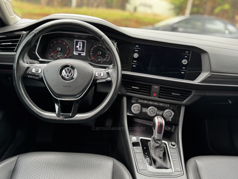 JETTA 2.0 COMFORTLINE FLEX 4P TIPTRONIC - 2019 - FELIZ