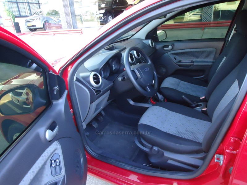 FIESTA 1.0 MPI CLASS 8V GASOLINA 4P MANUAL - 2014 - SANTA CLARA DO SUL
