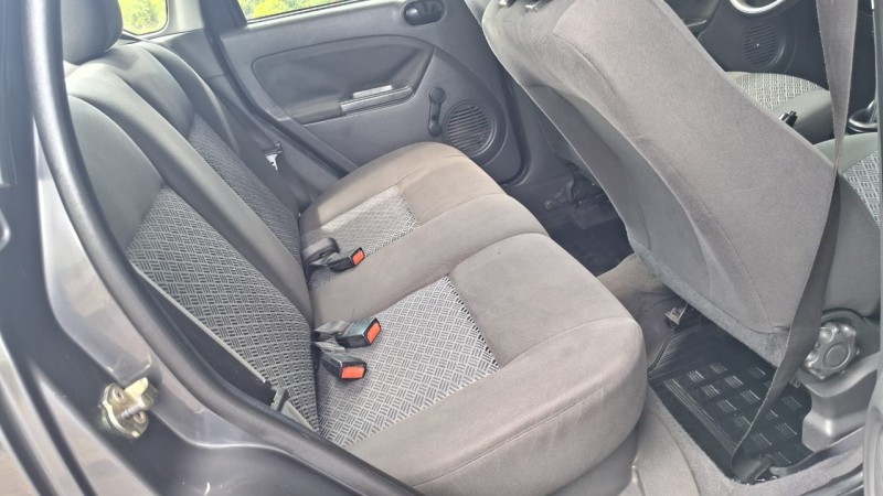 FIESTA 1.6 MPI SEDAN 8V FLEX 4P MANUAL - 2005 - CAXIAS DO SUL