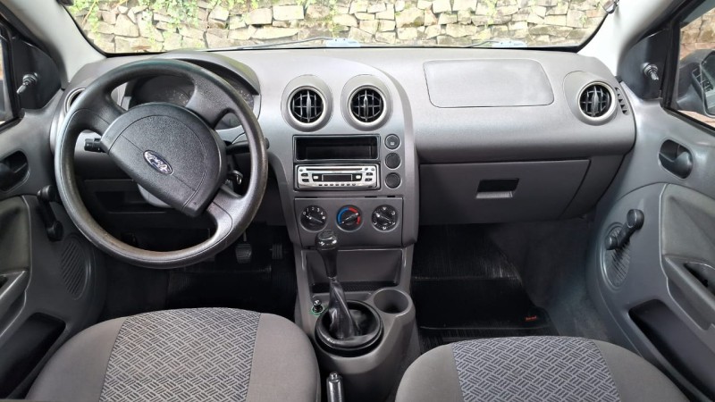 FIESTA 1.6 MPI SEDAN 8V FLEX 4P MANUAL - 2005 - CAXIAS DO SUL