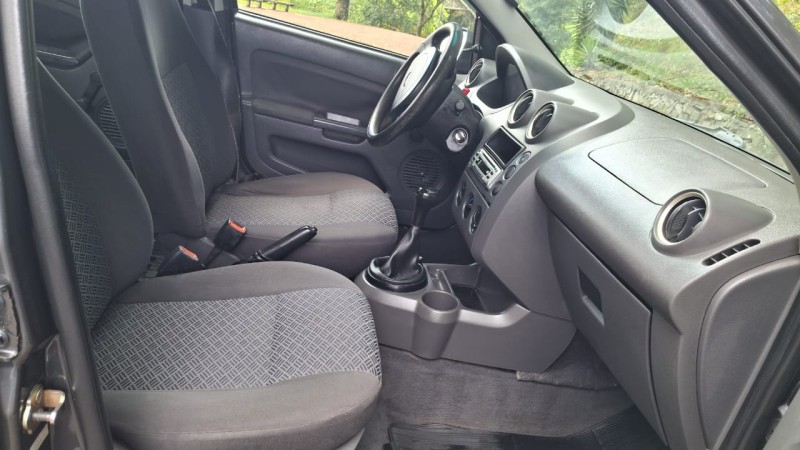 FIESTA 1.6 MPI SEDAN 8V FLEX 4P MANUAL - 2005 - CAXIAS DO SUL