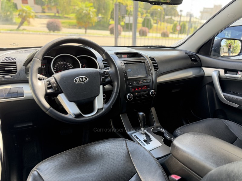 SORENTO 2.4 EX 4X2 16V GASOLINA 4P AUTOMÁTICO - 2011 - NOVA PRATA