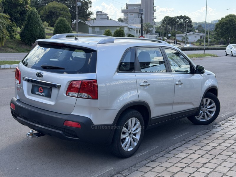 SORENTO 2.4 EX 4X2 16V GASOLINA 4P AUTOMÁTICO - 2011 - NOVA PRATA