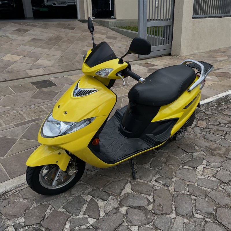 AN125 BURGMAN  - 2009 - NOVA PETRóPOLIS