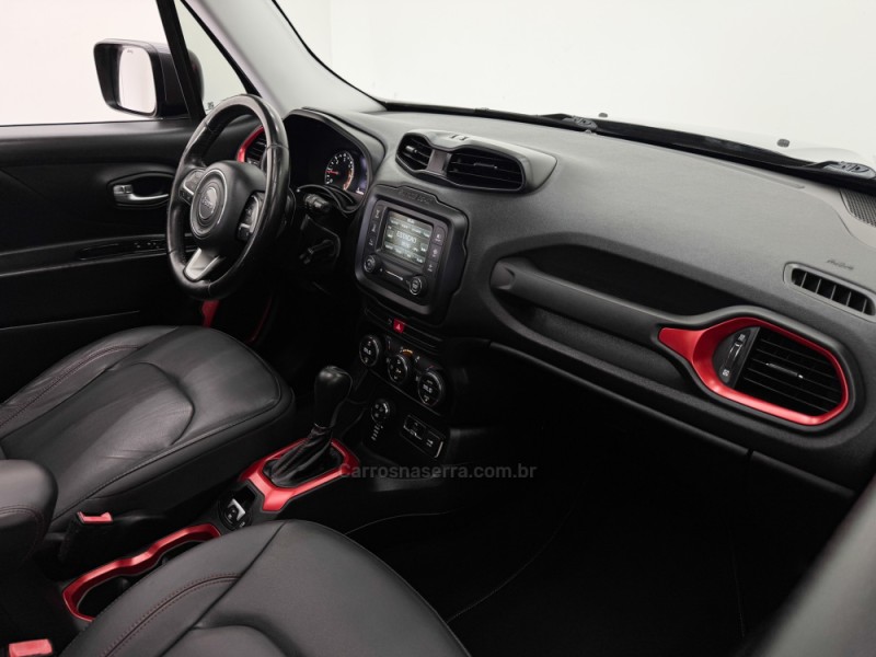 RENEGADE 2.0 16V TURBO DIESEL TRAILHAWK 4P 4X4 AUTOMÁTICO - 2016 - CARLOS BARBOSA