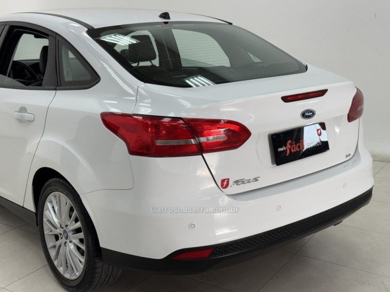 FOCUS 2.0 SE FASTBACK 16V FLEX 4P AUTOMÁTICO - 2016 - SANTA CRUZ DO SUL