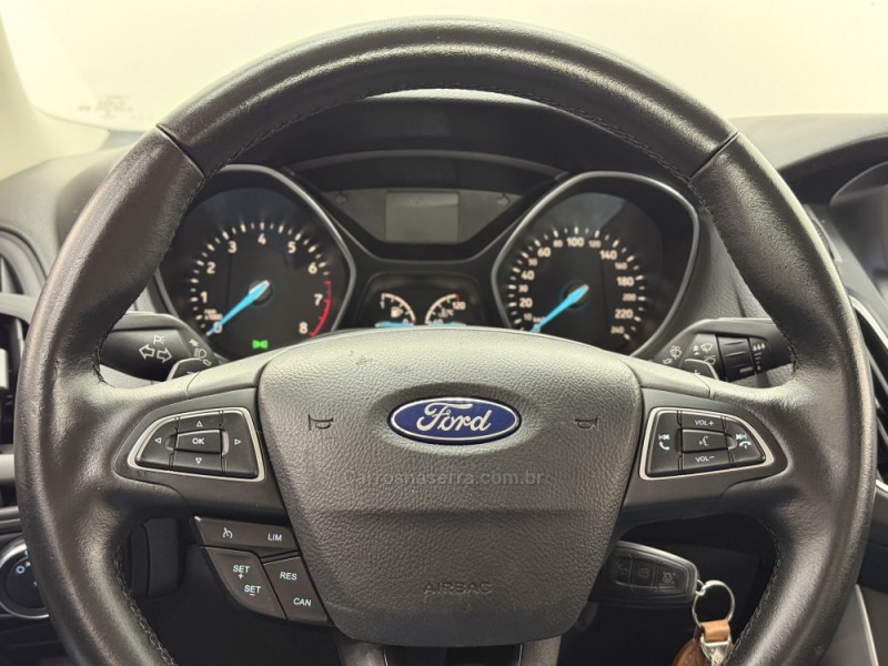 FOCUS 2.0 SE FASTBACK 16V FLEX 4P AUTOMÁTICO - 2016 - SANTA CRUZ DO SUL
