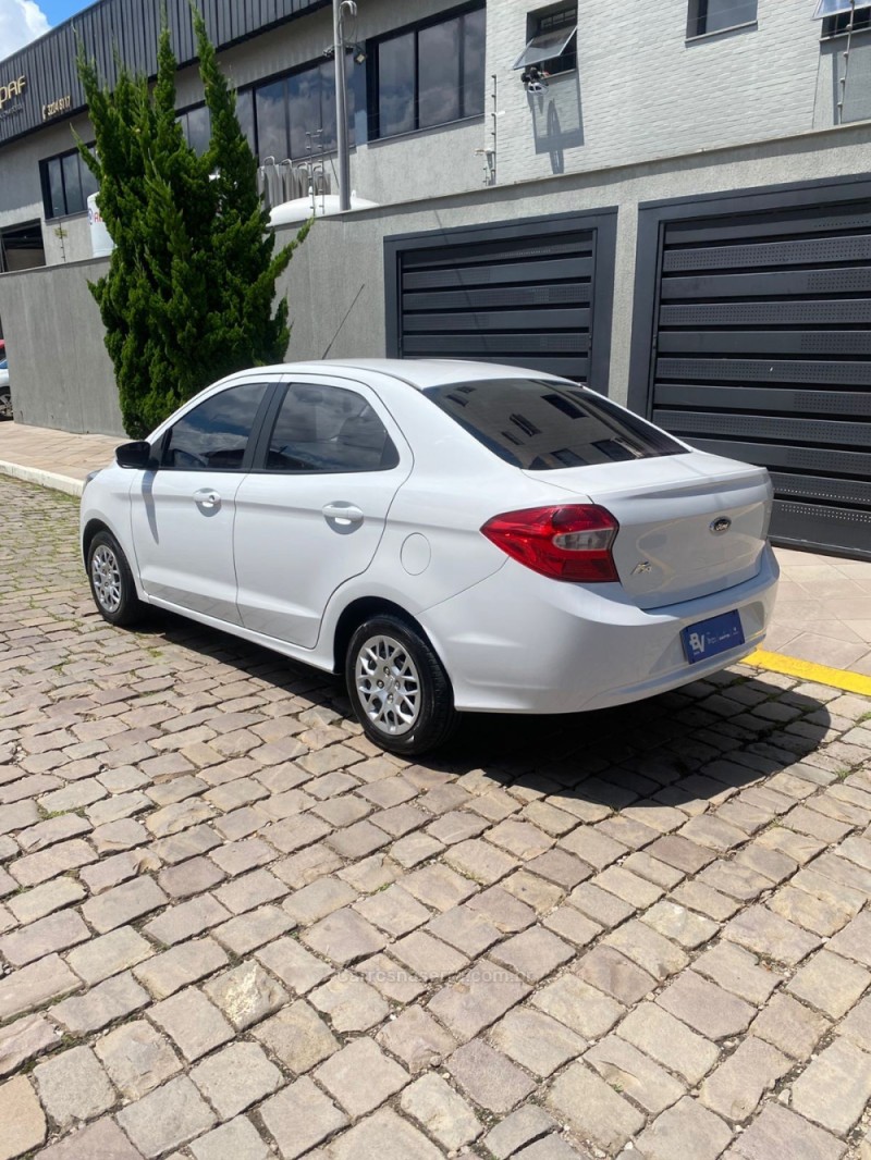 KA 1.5 SE SEDAN 16V FLEX 4P MANUAL - 2018 - CAXIAS DO SUL