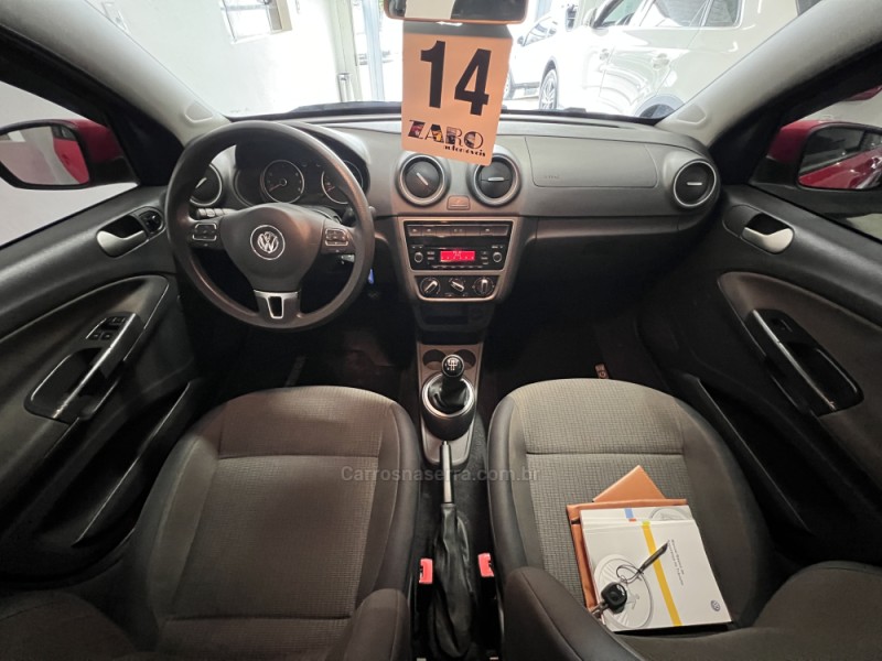 VOYAGE 1.0 MI TRENDLINE 8V FLEX 4P MANUAL - 2014 - CARLOS BARBOSA