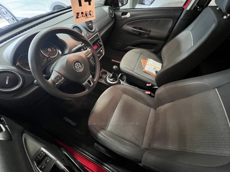 VOYAGE 1.0 MI TRENDLINE 8V FLEX 4P MANUAL - 2014 - CARLOS BARBOSA