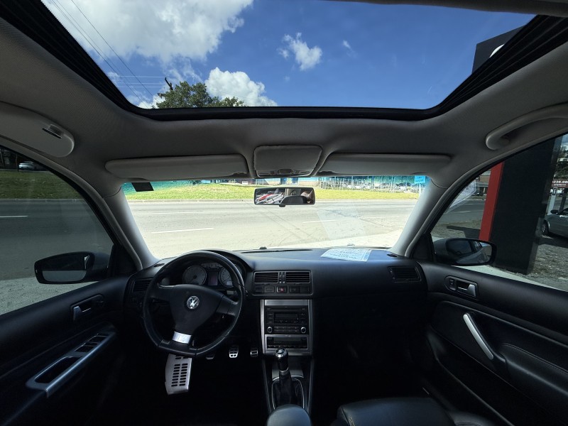 GOLF 1.6 MI SPORTLINE LIMITED EDITION 8V FLEX 4P MANUAL - 2012 - CAXIAS DO SUL