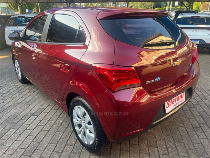 ONIX 1.4 MPFI LT 8V FLEX 4P MANUAL - 2018 - FELIZ