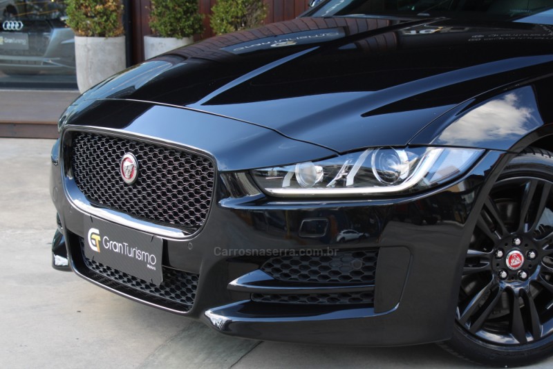 XE 2.0 16V SI4 TURBO GASOLINA R-SPORT 4P AUTOMÁTICO - 2017 - CAXIAS DO SUL