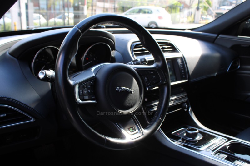 XE 2.0 16V SI4 TURBO GASOLINA R-SPORT 4P AUTOMÁTICO - 2017 - CAXIAS DO SUL