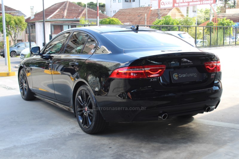 XE 2.0 16V SI4 TURBO GASOLINA R-SPORT 4P AUTOMÁTICO - 2017 - CAXIAS DO SUL