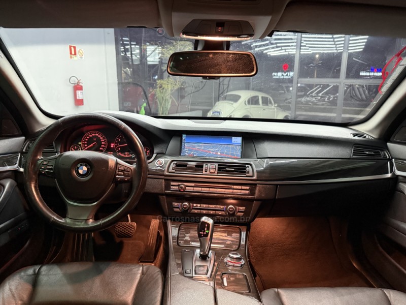 535I 3.0 SEDAN 6 CILINDROS 24V TURBO GASOLINA 4P AUTOMÁTICO - 2011 - SAPIRANGA