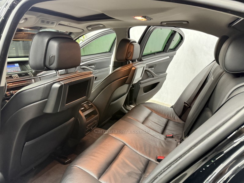 535I 3.0 SEDAN 6 CILINDROS 24V TURBO GASOLINA 4P AUTOMÁTICO - 2011 - SAPIRANGA