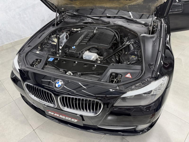 535I 3.0 SEDAN 6 CILINDROS 24V TURBO GASOLINA 4P AUTOMÁTICO - 2011 - SAPIRANGA