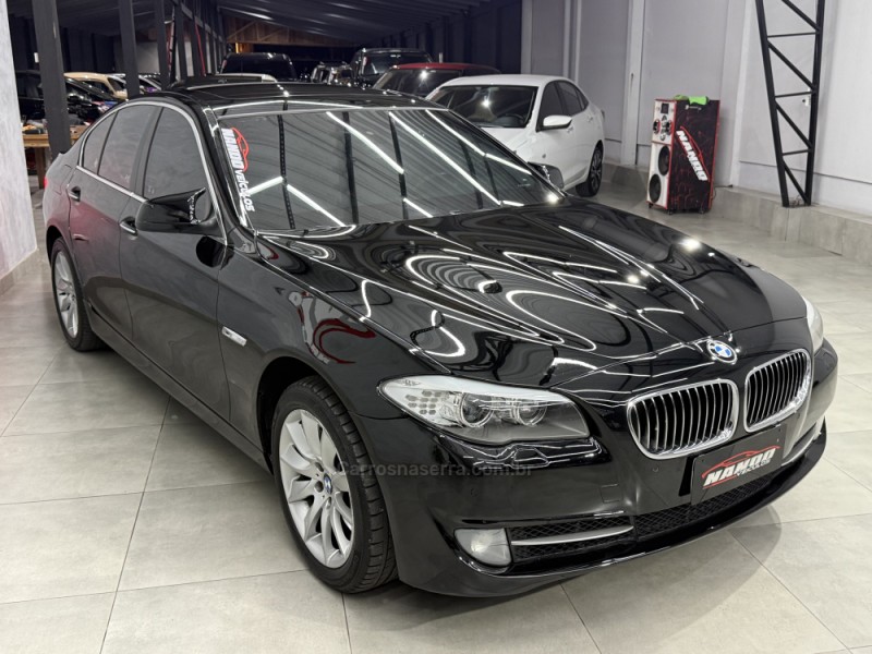535I 3.0 SEDAN 6 CILINDROS 24V TURBO GASOLINA 4P AUTOMÁTICO - 2011 - SAPIRANGA