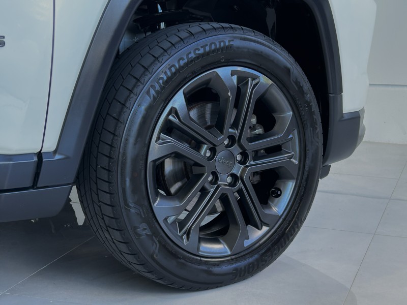 COMPASS 1.3 LONGITUDE T270 16V TURBO FLEX 4P AUTOMÁTICO - 2022 - CAXIAS DO SUL