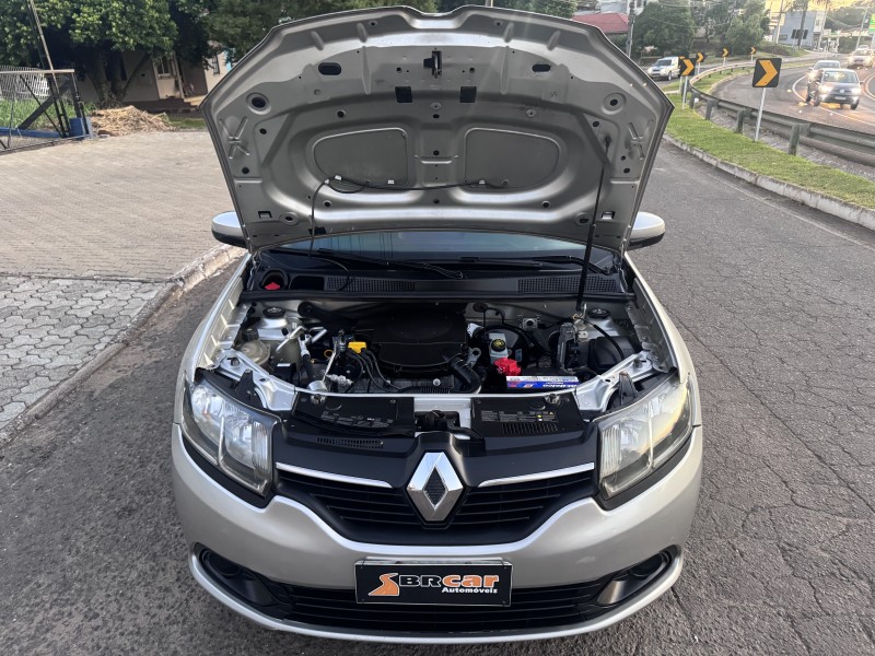 LOGAN 1.6 EXPRESSION 8V FLEX 4P MANUAL - 2014 - DOIS IRMãOS