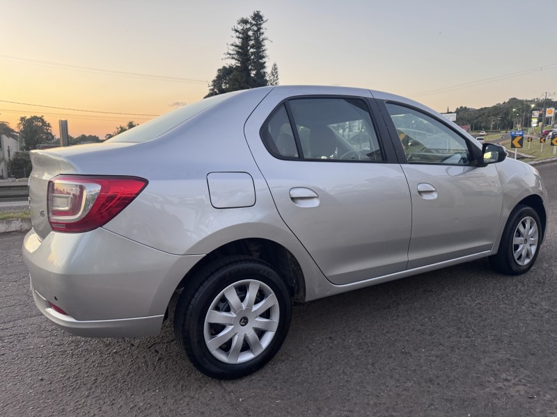 LOGAN 1.6 EXPRESSION 8V FLEX 4P MANUAL - 2014 - DOIS IRMãOS