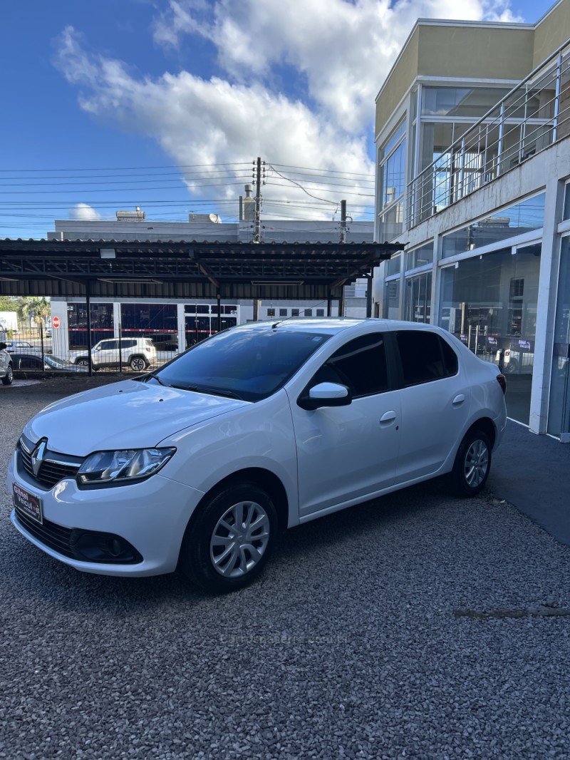 LOGAN 1.6 EXPRESSION 8V FLEX 4P AUTOMATIZADO - 2017 - CARAZINHO