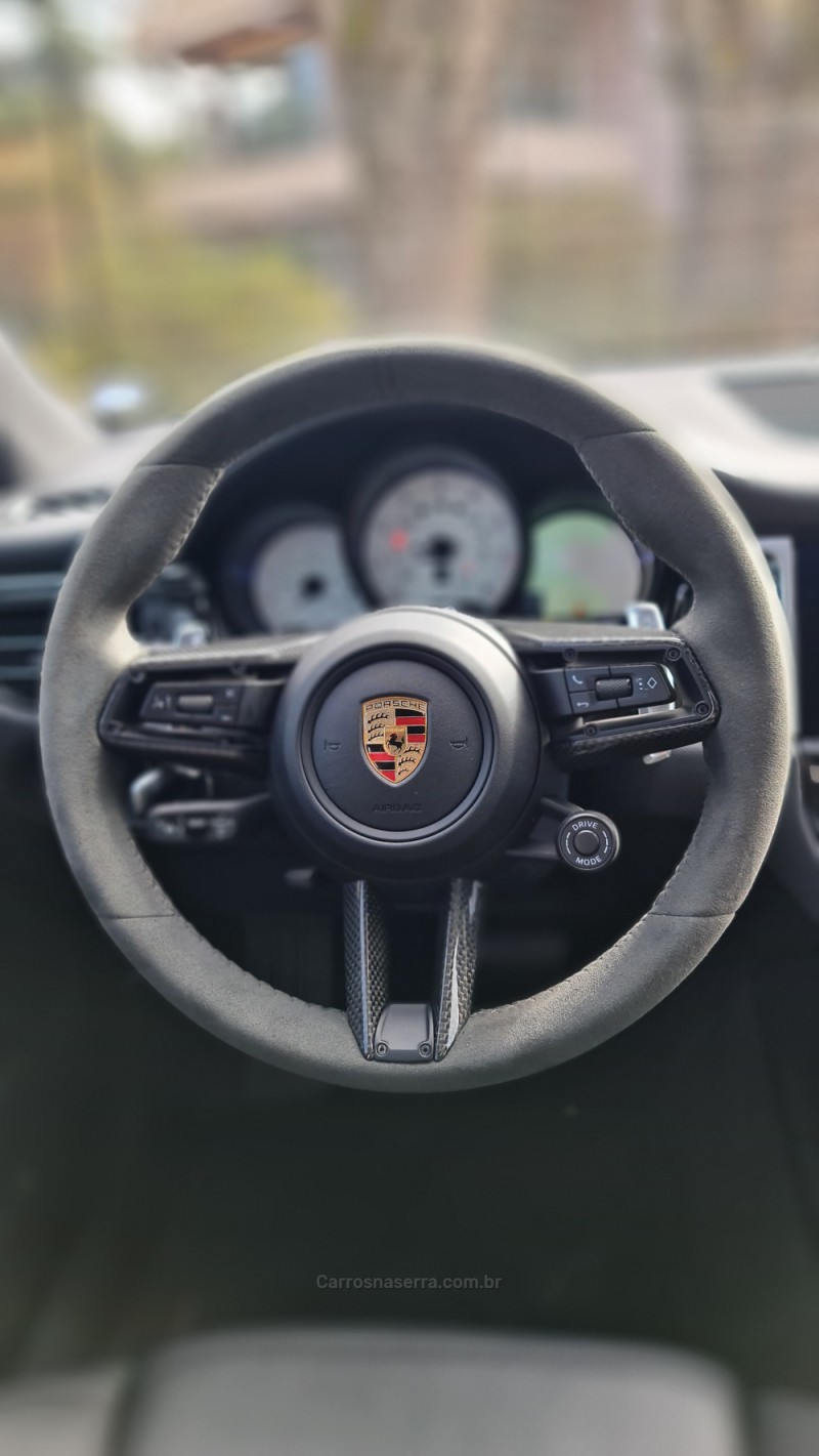 MACAN 2.0 16V GASOLINA 4P AUTOMÁTICO - 2023 - LAGOA VERMELHA