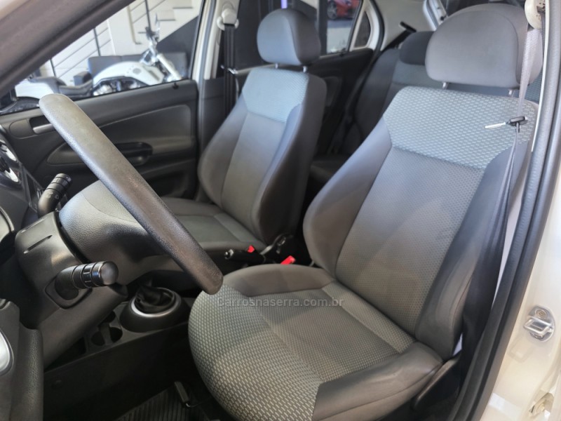 GOL 1.0 MI 8V FLEX 4P MANUAL - 2013 - CAXIAS DO SUL