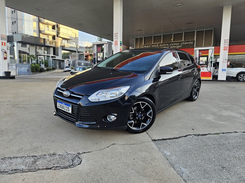 focus 2.0 se hatch 16v flex 4p auto 2014 caxias do sul