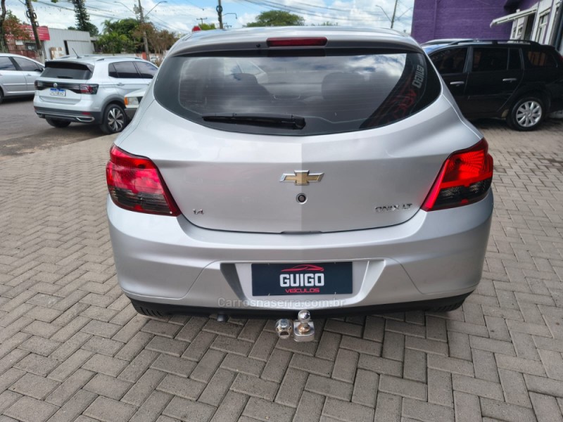 ONIX 1.4 MPFI LT 8V FLEX 4P MANUAL - 2014 - NOVO HAMBURGO