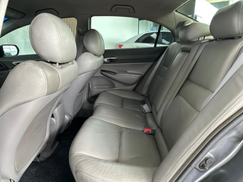 CIVIC 1.8 LXL 16V FLEX 4P MANUAL - 2011 - NOVO HAMBURGO