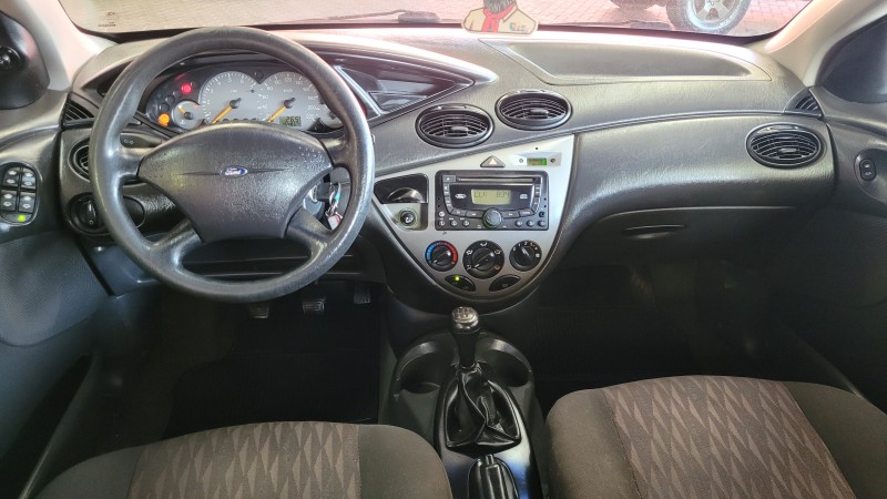 FOCUS 1.6 8V GASOLINA 4P MANUAL - 2005 - GARIBALDI