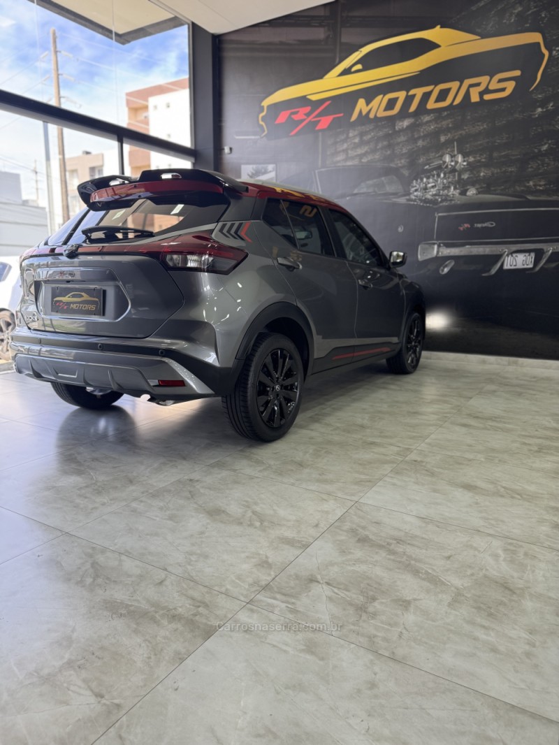 KICKS 1.6 XPLAY 16V FLEX 4P AUTOMÁTICO - 2023 - CAXIAS DO SUL