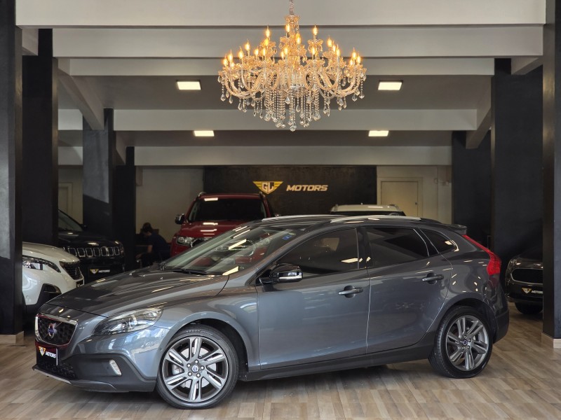 v40 2.0 t5 cross country awd turbo gasolina 4p automatico 2014 caxias do sul