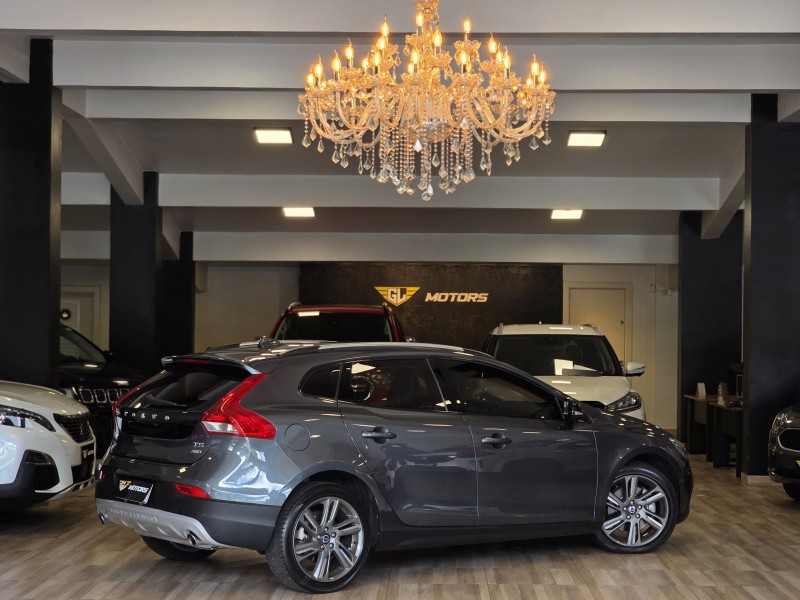 V40 2.0 T5 CROSS COUNTRY AWD TURBO GASOLINA 4P AUTOMÁTICO - 2014 - CAXIAS DO SUL