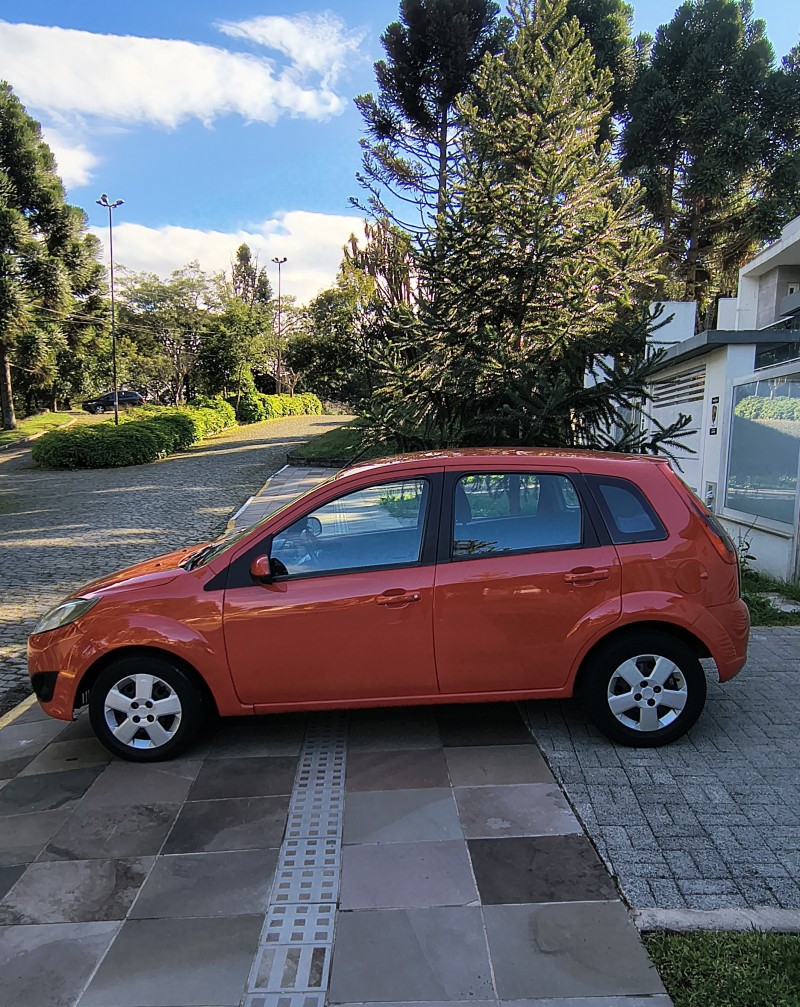 FIESTA 1.0 ROCAM HATCH 8V FLEX 4P MANUAL - 2013 - FARROUPILHA
