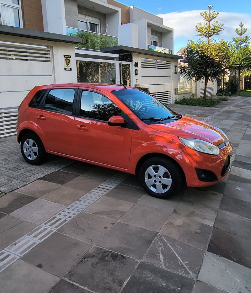 FIESTA 1.0 ROCAM HATCH 8V FLEX 4P MANUAL - 2013 - FARROUPILHA