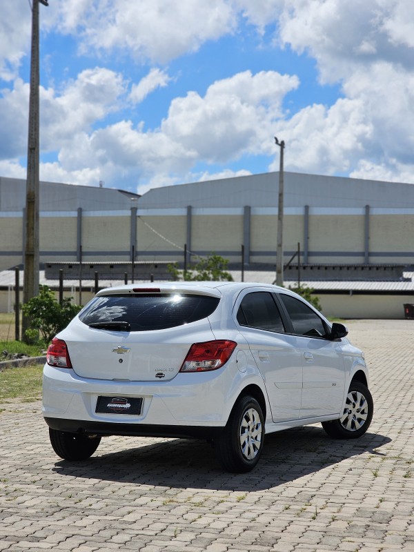 ONIX 1.0 MPFI LT 8V FLEX 4P MANUAL - 2014 - ANTôNIO PRADO