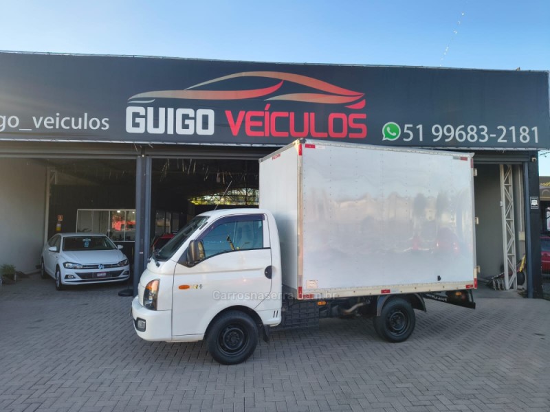 hr 2.5 longo bau 4x2 16v 130cv turbo intercooler diesel 2p manual 2014 novo hamburgo