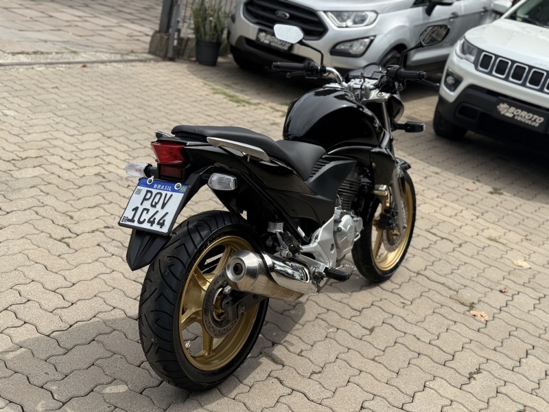 CB 300R  - 2015 - BENTO GONçALVES