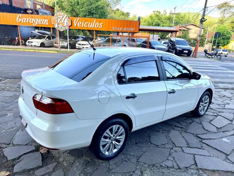 VOYAGE 1.6 MI CITY 8V FLEX 4P MANUAL - 2019 - TRêS COROAS