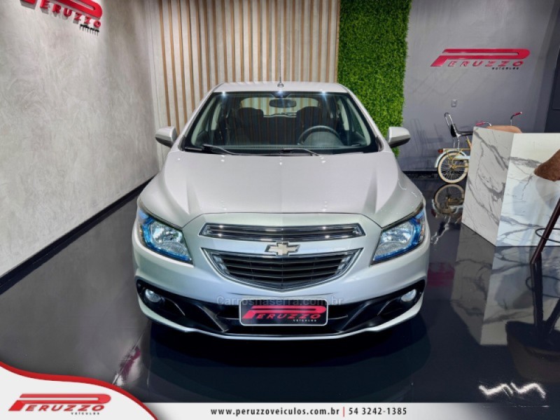 ONIX 1.4 MPFI LTZ 8V FLEX 4P MANUAL - 2015 - NOVA PRATA