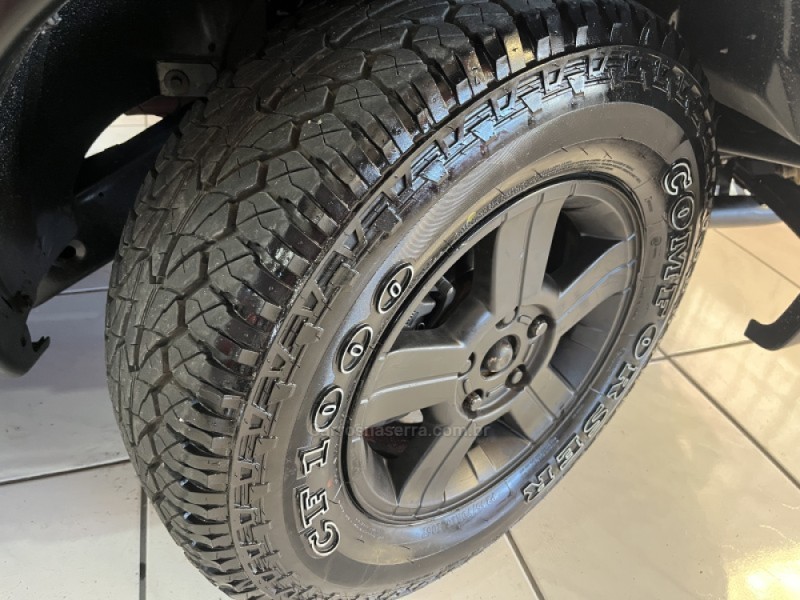 S10 2.4 MPFI RODEIO 4X2 CD 8V FLEX 4P MANUAL - 2011 - CAXIAS DO SUL