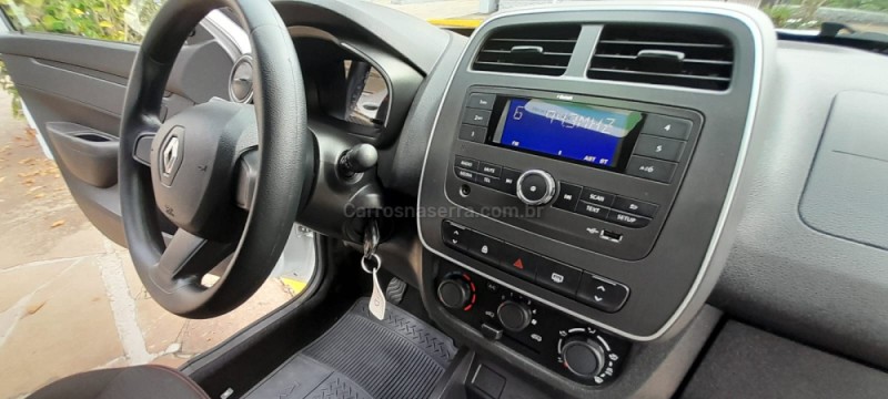 KWID 1.0 12V SCE FLEX ZEN MANUAL - 2020 - PICADA CAFé