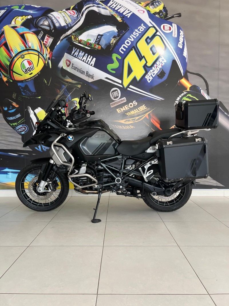 R 1250 GS ADVENTURE PREMIUM TRIPLE BLACK 719 - 2023 - PASSO FUNDO