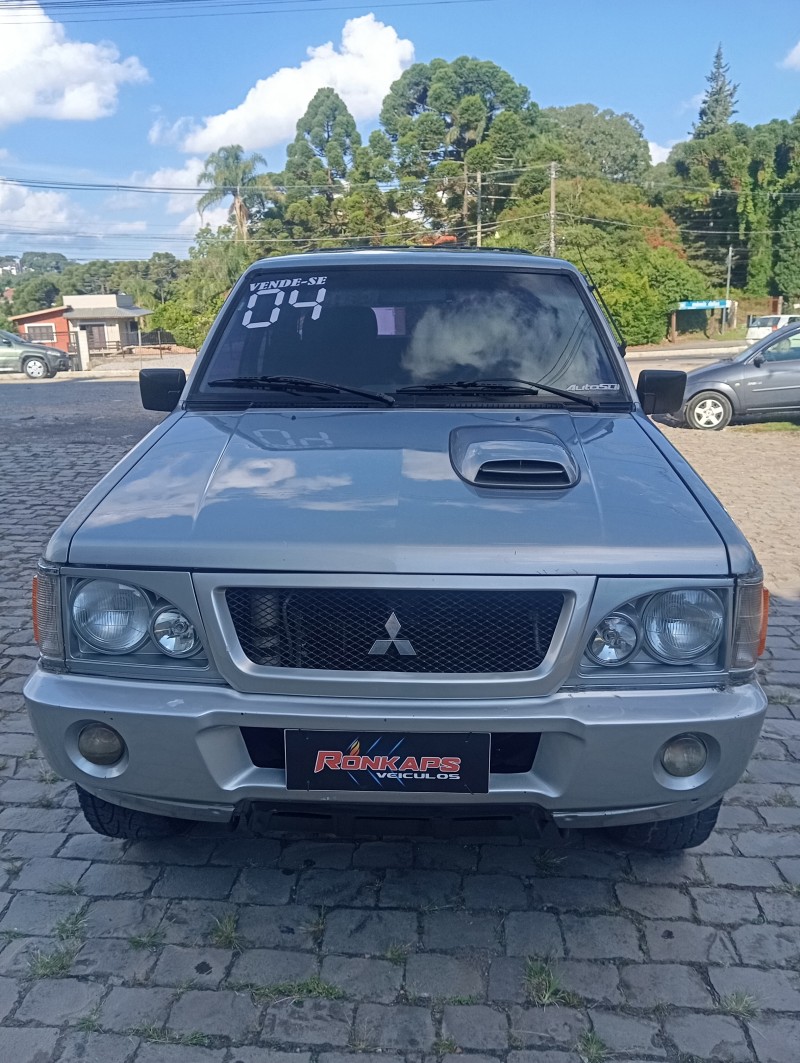 L200 2.5 GLS 4X4 CD 8V TURBO DIESEL 4P MANUAL - 2004 - CAXIAS DO SUL