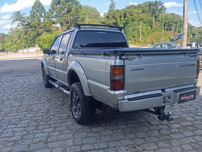 L200 2.5 GLS 4X4 CD 8V TURBO DIESEL 4P MANUAL - 2004 - CAXIAS DO SUL