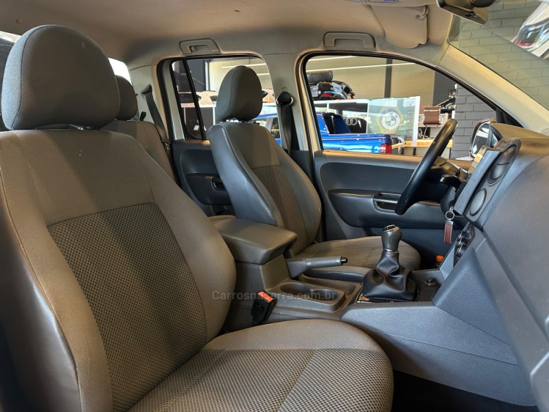 AMAROK 2.0 TRENDLINE 4X4 CD 16V TURBO INTERCOOLER DIESEL 4P MANUAL - 2014 - CAXIAS DO SUL