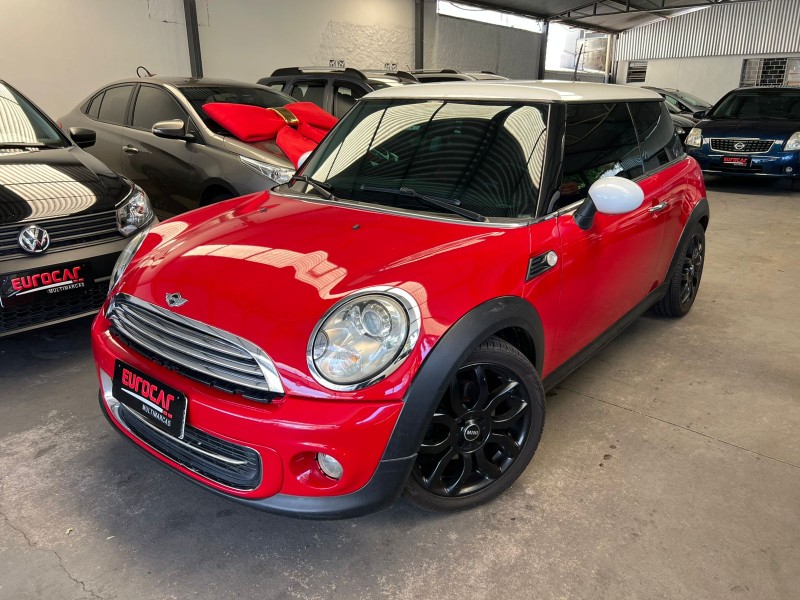 MINI - COOPER - 2011/2011 - Vermelha - R$ 65.900,00